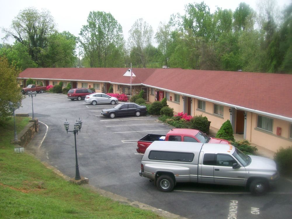Amherst Inn - Virginia Exterior photo